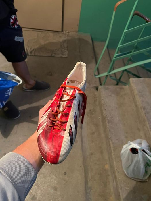 Продам бутсы в нормальном состоянии