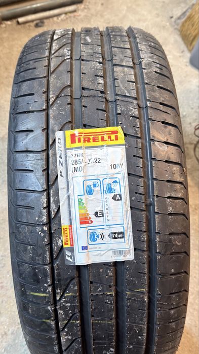 Pirelli PZERO-285/40 R22 106Y