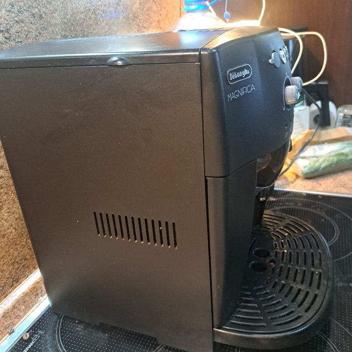 Кафемашина DeLonghi Magnifica