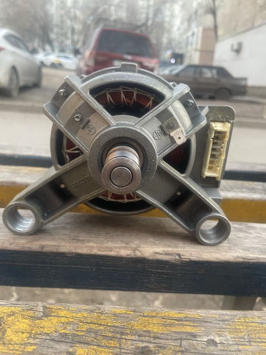 Продам электродвигатель