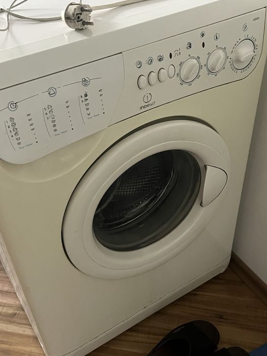 Продам стиральную Машину