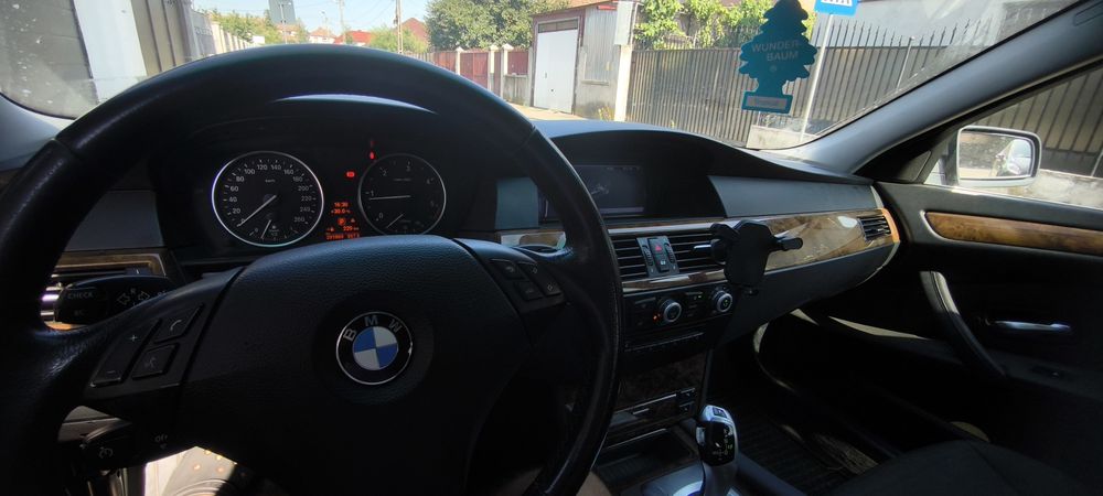 Bmw e61 520d-vând urgent