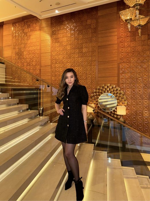 Платья вечерние