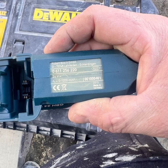 Внос от Англия Акумулаторен перфоратор BOSCH GBH 24 V – оригинал