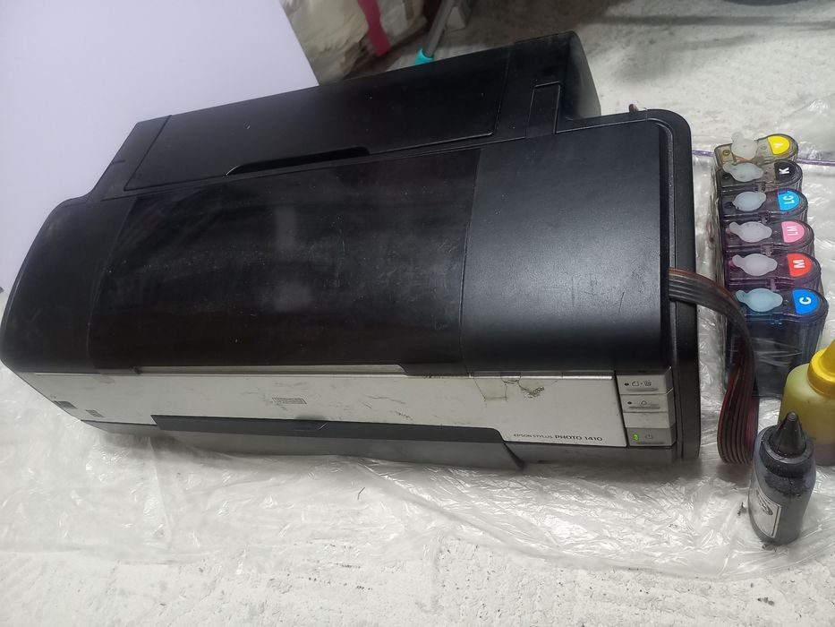Epson 1410.   А3 принтер.  Срочно. Епсон