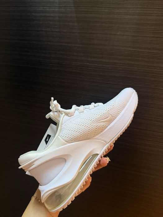 Nike Air Max 270 GO