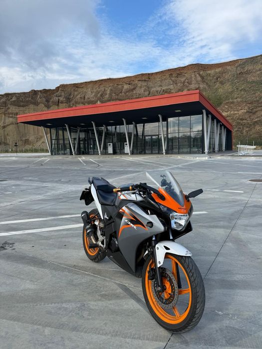 Honda CBR125R JC50