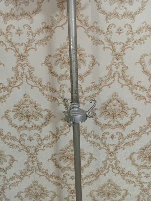 Вешалка напольная