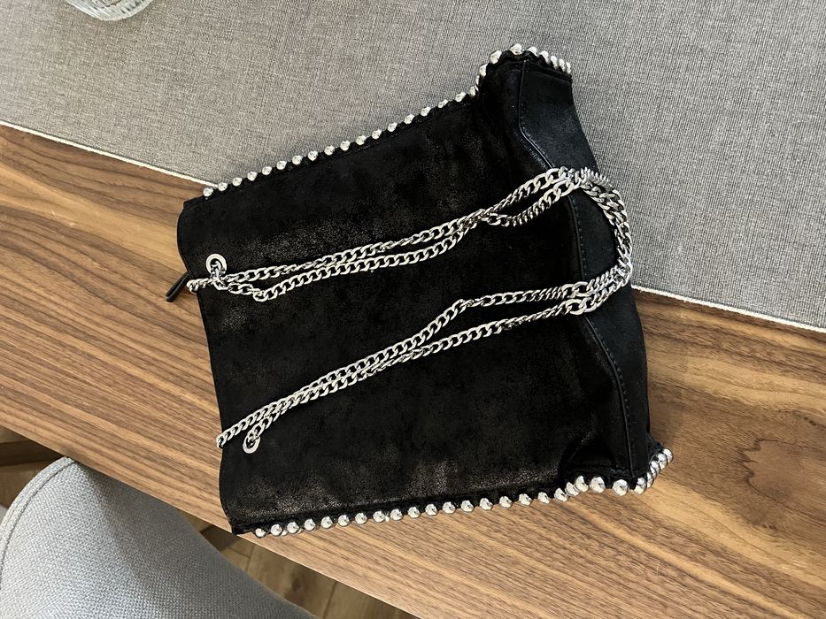 Чeрна чанта от Zara
