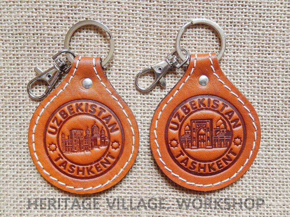 Кожаные  сувенирные  брелки из   серии "Uzbekistan".