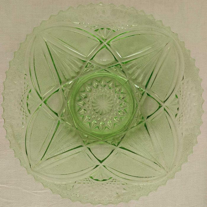 Две големи фруктиери/плата и едно подарък