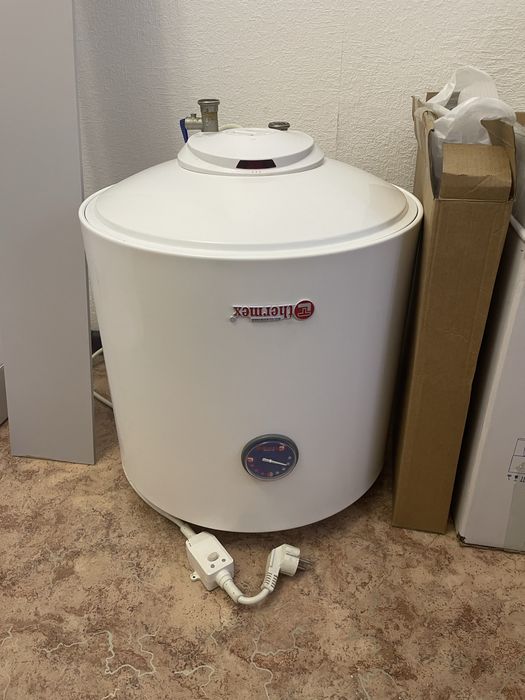 Продам водонагреватель Thermex, объем 50 л.