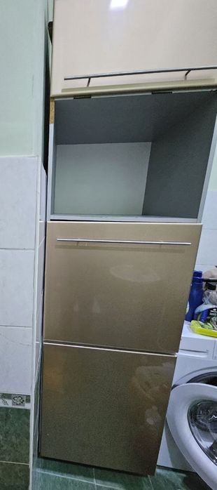 3та  Кухонный гарнитур . Ошхона мебели сотилади