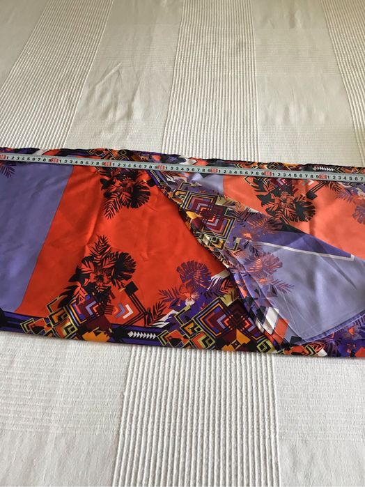 Дамска туника - многоцветна.