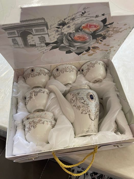 Продается чайный сервис
