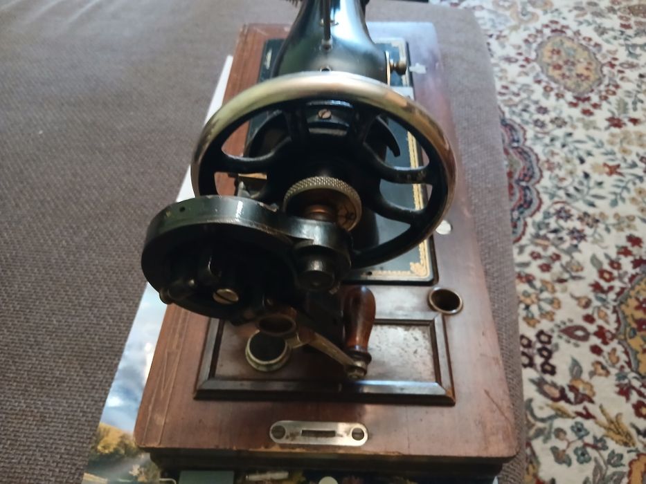 Стара шевна машина