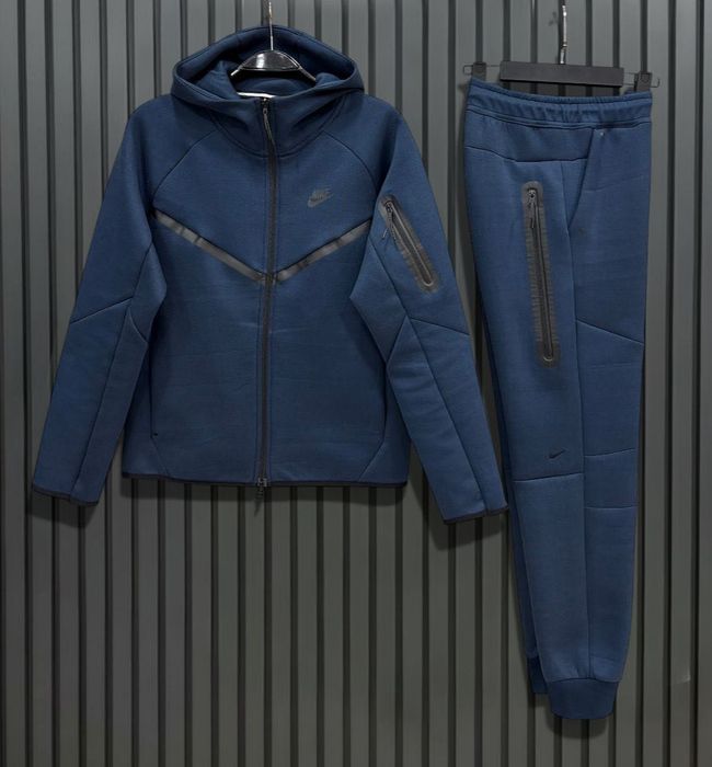 Nike Tech Fleece Navy Blue