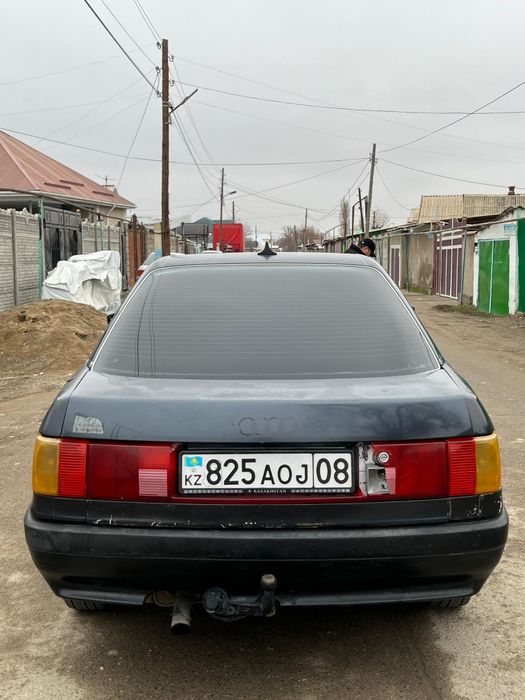 Audi 80 б3 1.8 куб