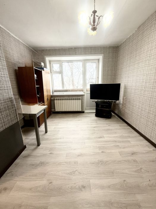 Продам 1 комн окт 31 школа