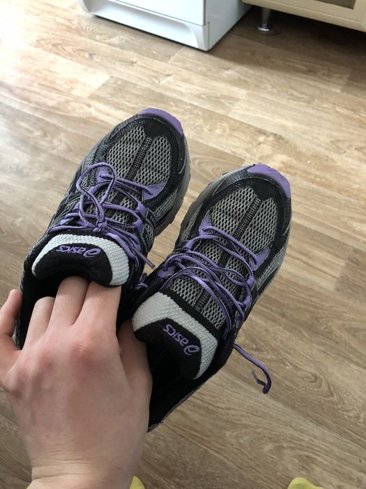 продам кроссовки