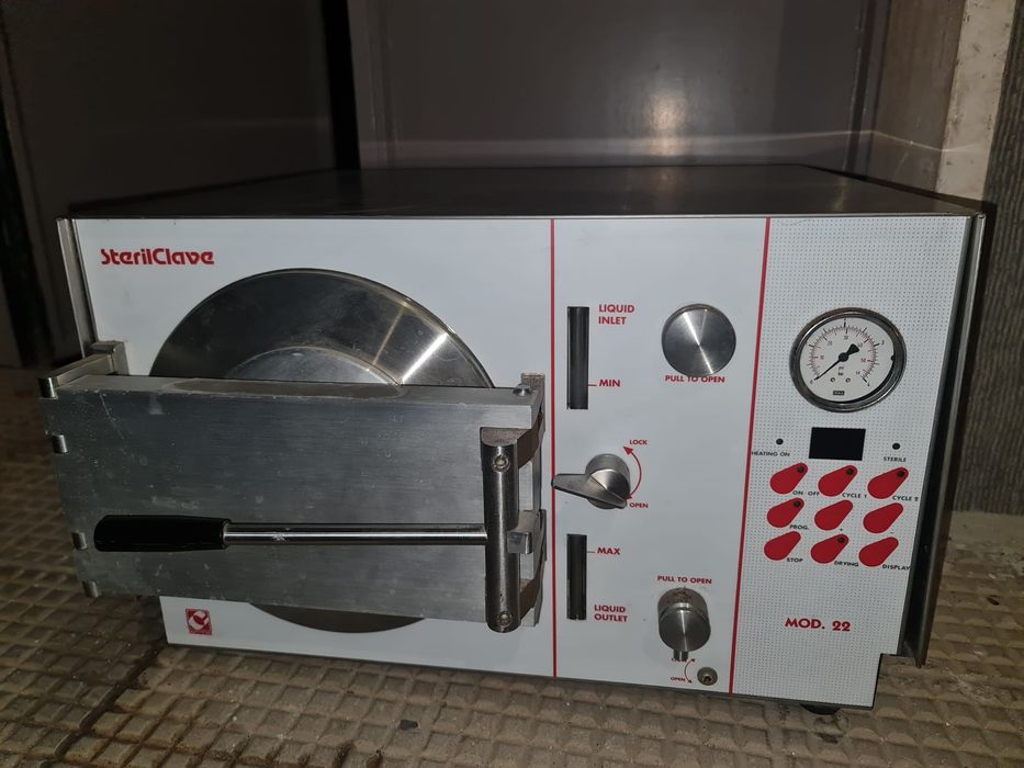 COMINOX STERILCLAVE 22 aparat medical pentru sterilizat