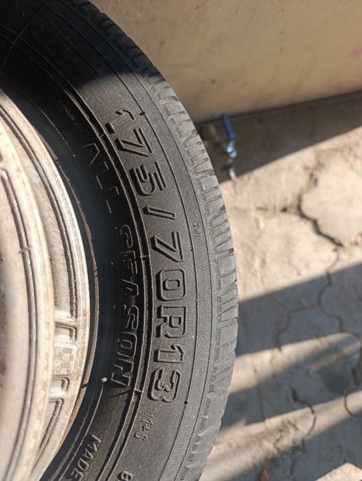 Шины в комплекте С дисками 13