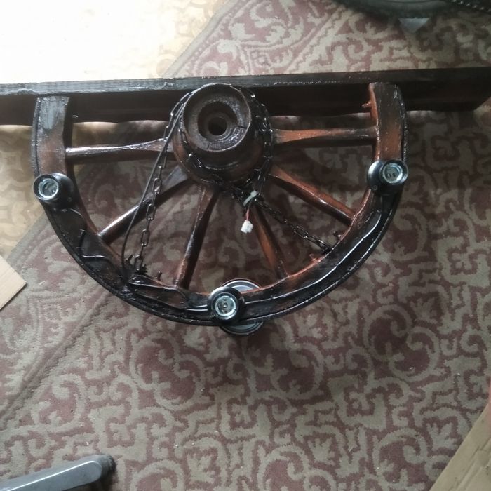 Стенни лампи от колело от каруца