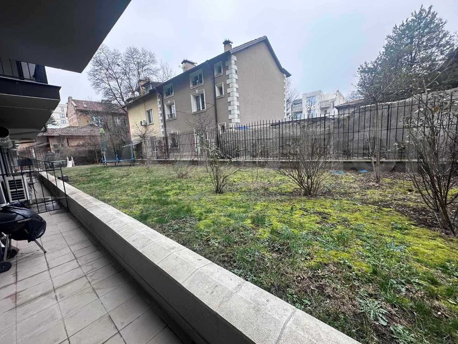 Двустаен апартамент в ж.к. Надежда 2