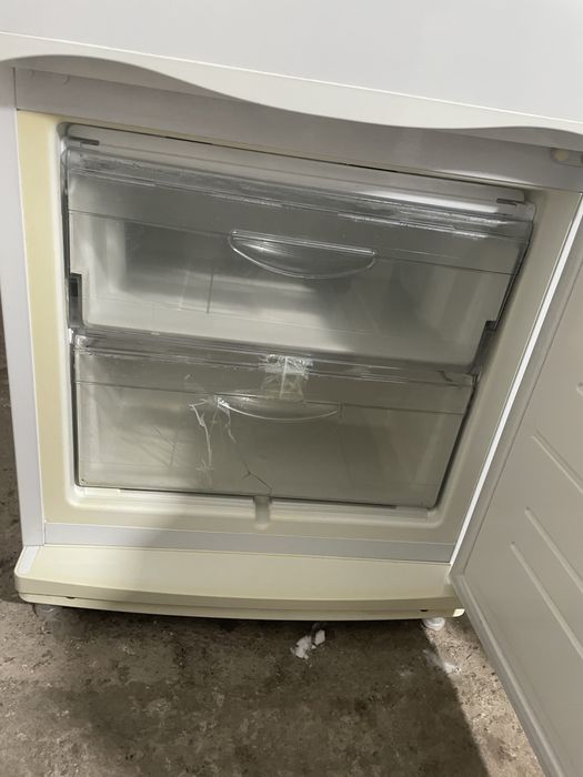 Холодильник в хорош сост