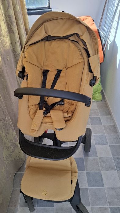 Carucior Stokke ca nou