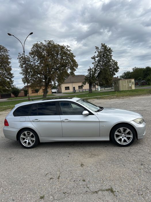 BMW Seria 3 E91 -320d