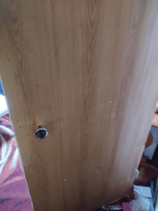 Деревянные двери, две