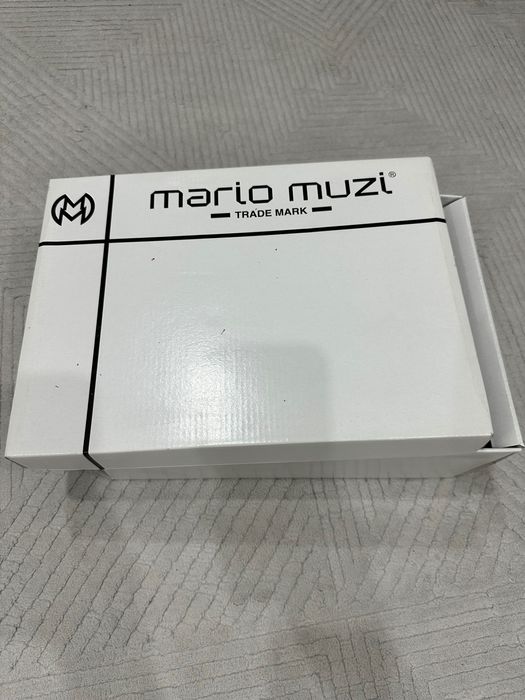 Кроссовки кожаные