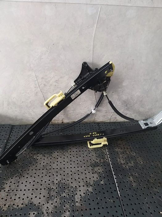 Macara geam electric dreapta fata vw t cross c11 d31 2gm837462c