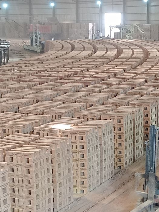 Кирпич полтора  с доставкой 65тг сарыагаш