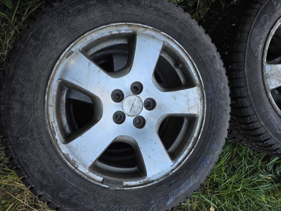 Продам диски на зимней резине