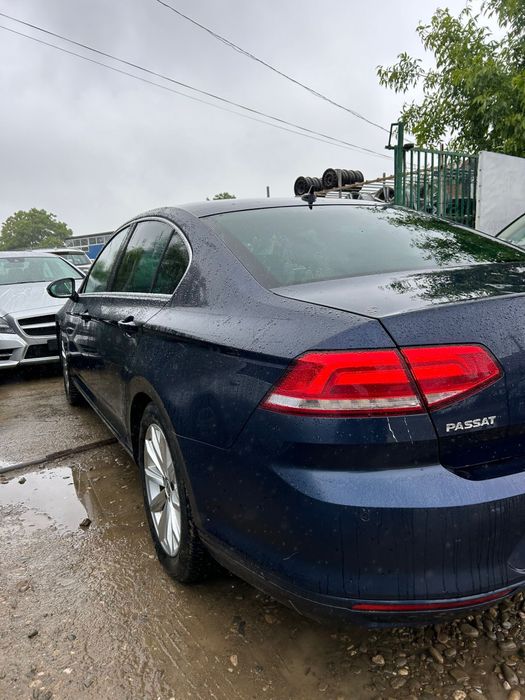 Aripă stânga spate Volkswagen Passat B8