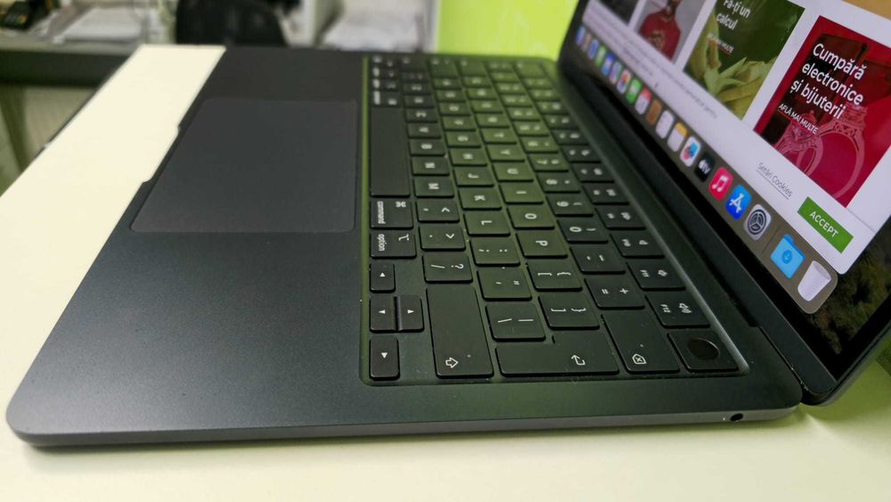 MacBook Air M2 (AG.7) Garantie 24 luni