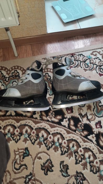 Продам Коньки  в хорошем состоянии