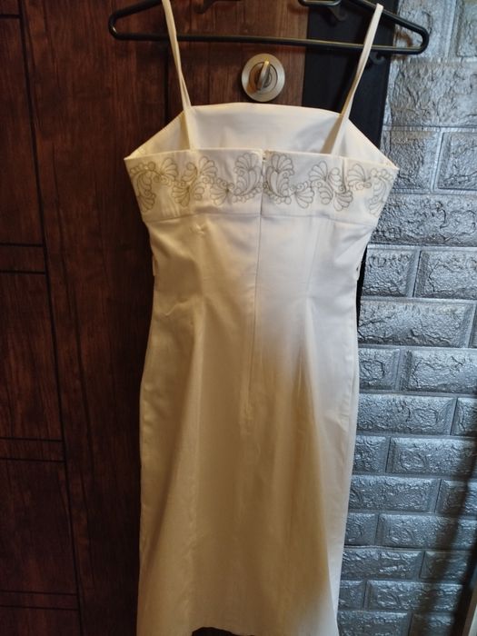 Официална бяла рокля XS/S с дължина до коляното