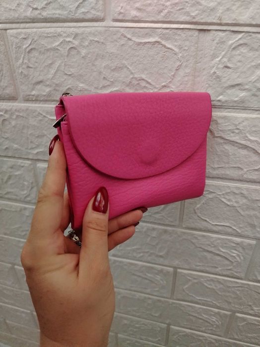 Дамски портмонета