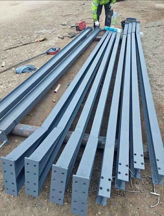 Vând hală metalica