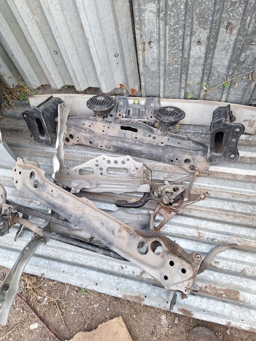 Запчасти  тойота crown