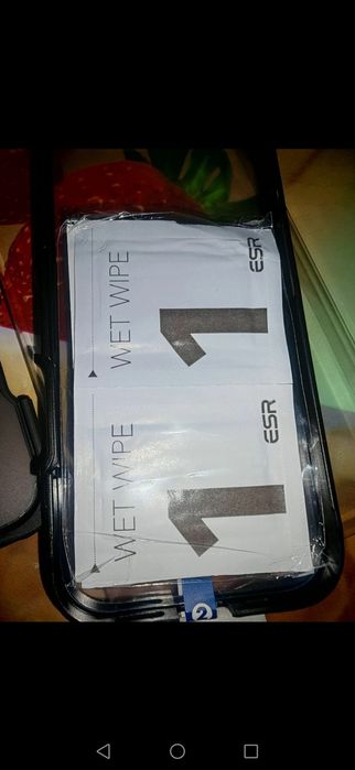 Vând husa silicon iPhone 16 pro