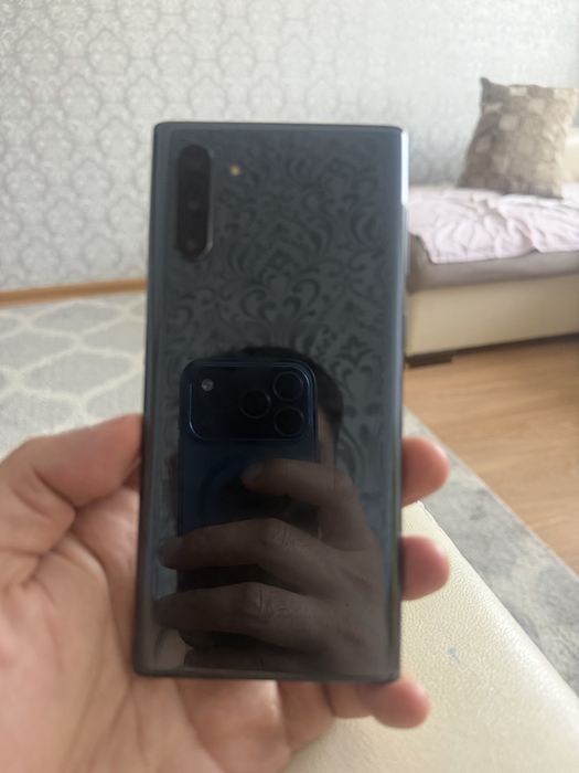 Продам Samsung note 10