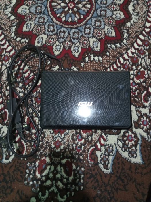 Mini noutbuk sotiladi Yangi