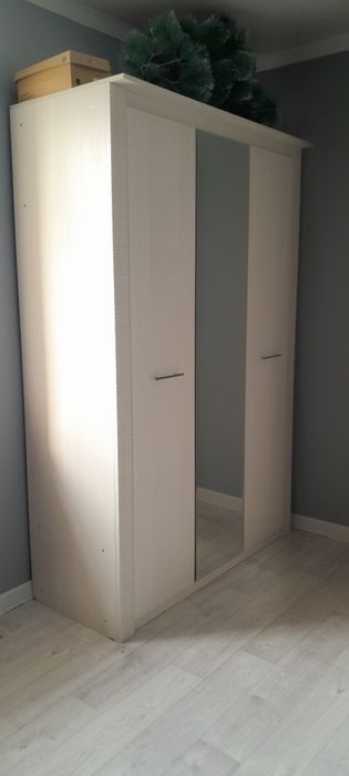 Шифониер для одежды