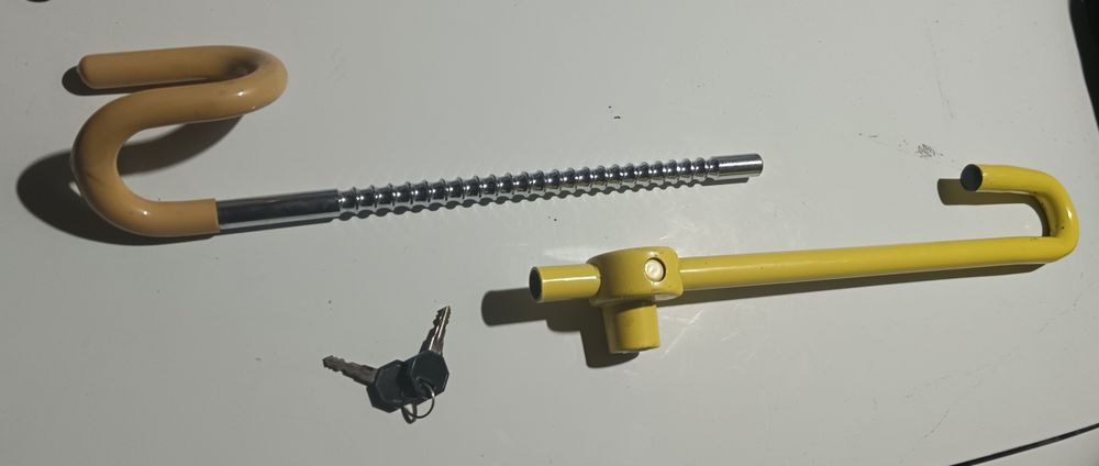 Antifurt auto pentru volan