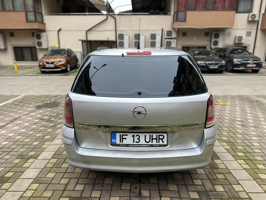 Vând Opel astra h an 2009 motor 1.7 cdti  mașina proprietar