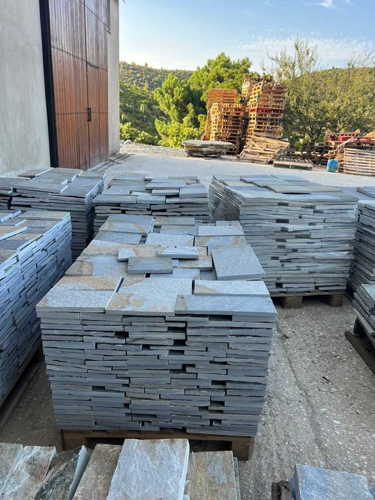 Piatră Naturală de Munte– Ideală pentru Alei, Terase și Garduri